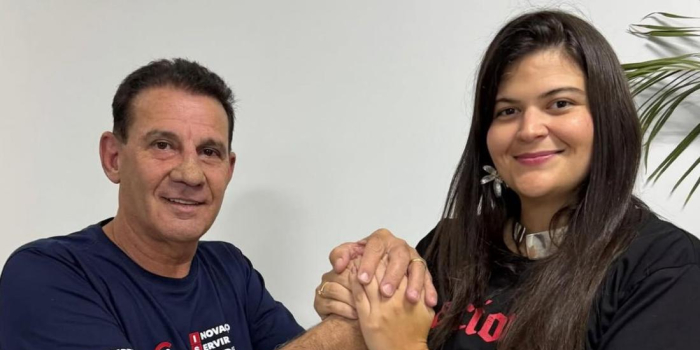 Enfraquecido no PSD, Vanderlan abre conversas com PSB de Aava Santiago